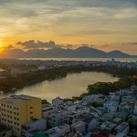 Samdi Da Nang Central Hotel Exterior photo
